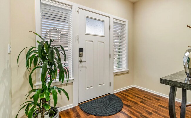 Foto del edificio - 1818 144th Ln SW