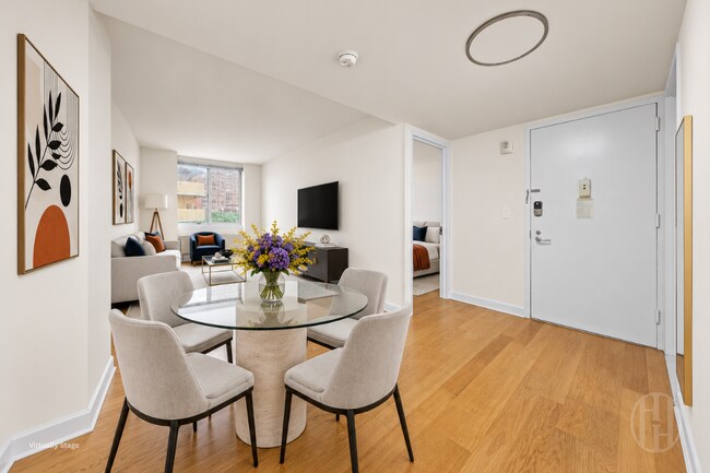 Foto del edificio - 308 E 38th St