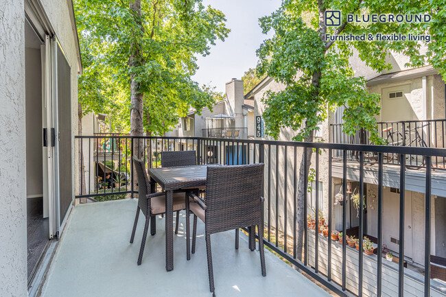 Foto del edificio - 943 Willowleaf Dr