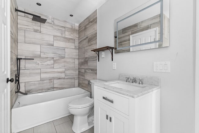 Building Photo - 5361 Winter Dr