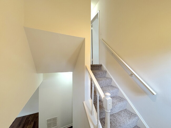 Photo - Fabulous 2-Bedroom and 1-Bathroom located in Lorton, VA Apartment