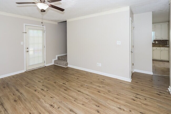 Foto del edificio - 843 Shoals Ct