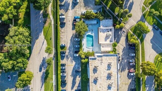 Foto del edificio - 16851 NE 23rd Ave