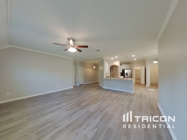 Foto del edificio - 745 Jamestown Ln