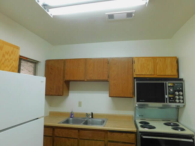 Foto del edificio - 303 W Atlantic Ave