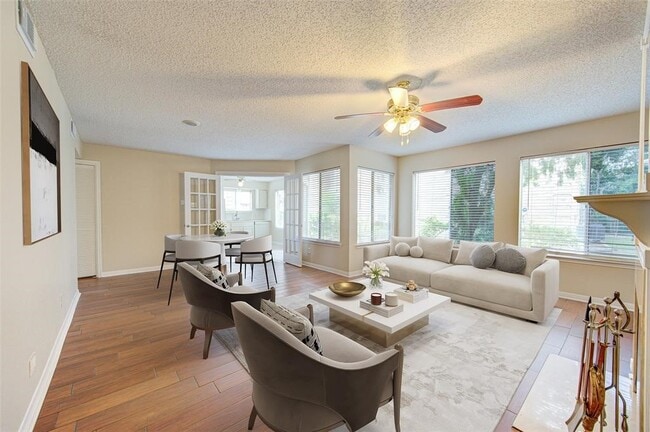 Foto del edificio - 12200 Overbrook Ln