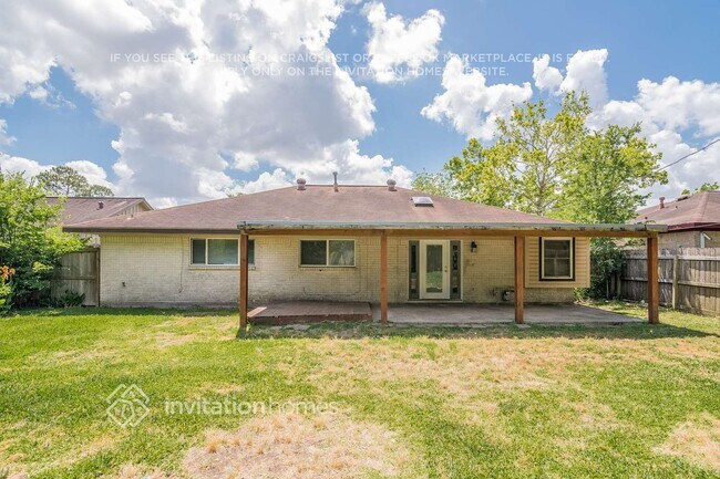 Foto del edificio - 801 Newport Blvd