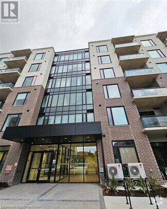 Building Photo - 103 Roger St