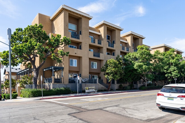 Building Photo - 2330 1st Ave