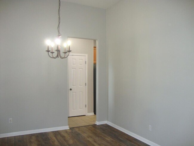 Foto del edificio - 914 Mesquite Hollow Pl