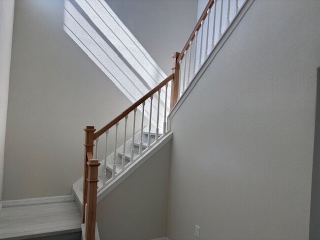 Foto del edificio - 4BR/3BA Two-Story Home in Hudson, FL – Move-In Ready