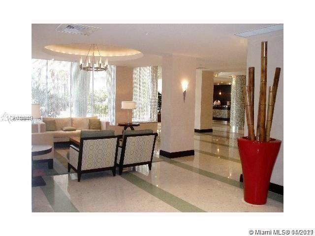 Building Photo - 3901 S Ocean Dr