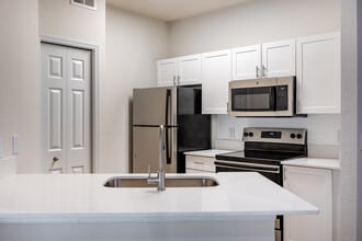 2BD, 2BA - The Castilla - 1164 SF - Renovated Kitchen - Portofino Apartments