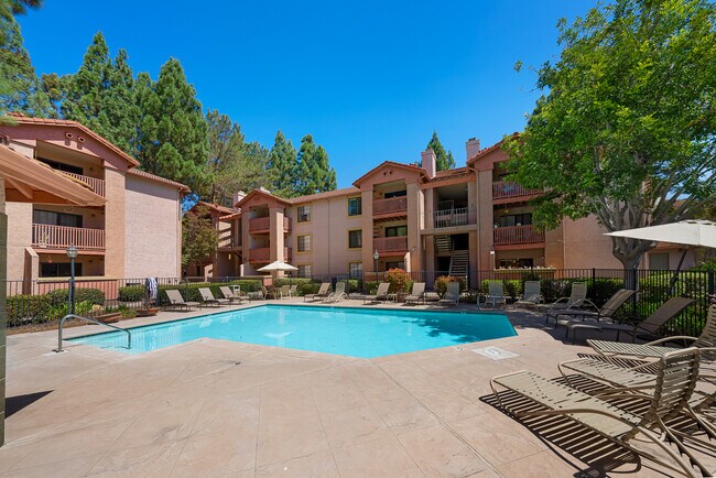 Foto del edificio - 12015 Alta Carmel Ct