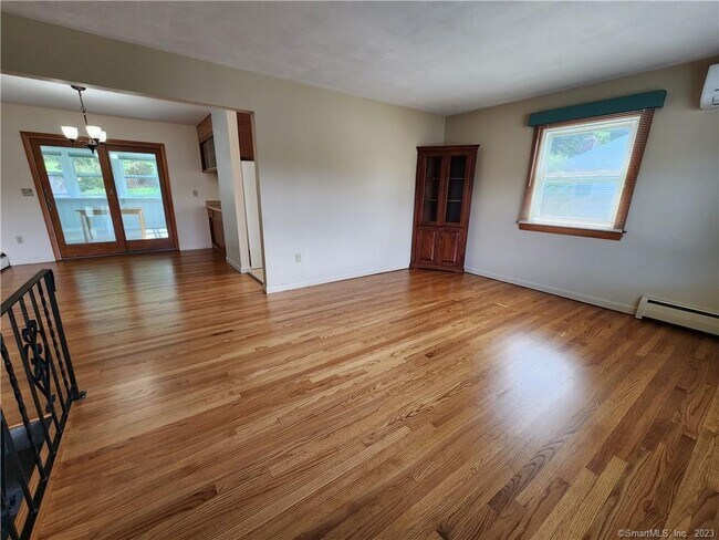 Building Photo - 27 Rockwood Dr
