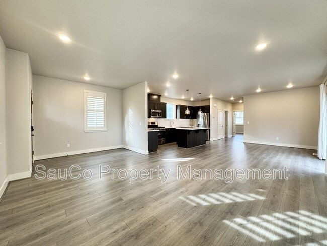 Building Photo - 14419 SW 168th Ave