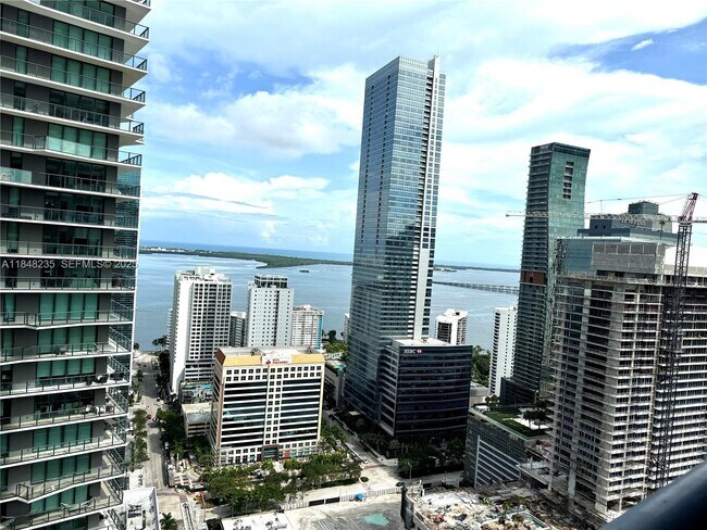 Foto del edificio - 60 SW 13th St