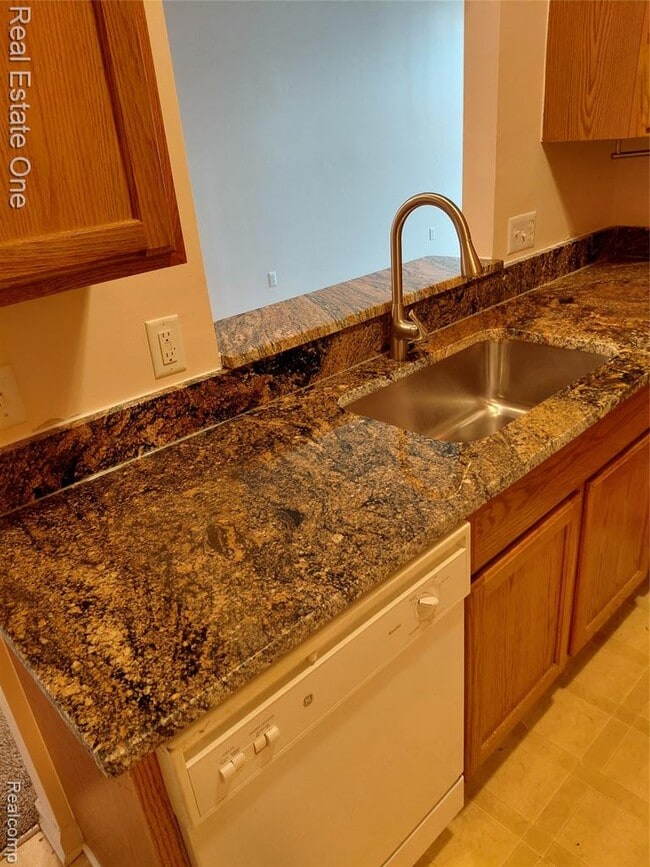 Building Photo - 14106 Addington Dr