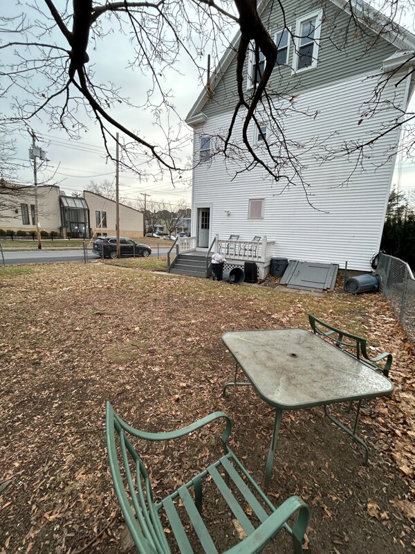 Foto del edificio - 1381 Union St