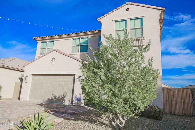 Building Photo - 10158 W Angels Ln