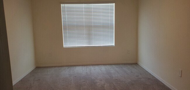 Building Photo - 17903 Reserva Dr