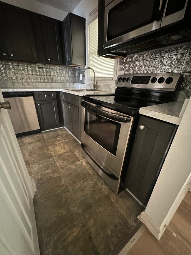 Photo - 822 Burns Walk Ct NW Townhome