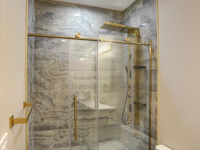 Foto del edificio - 51 Franklin Dr