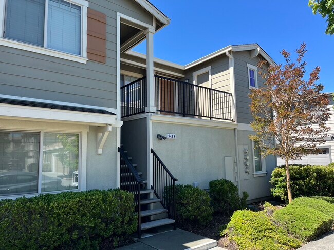 Building Photo - 2448 Avignon Cir