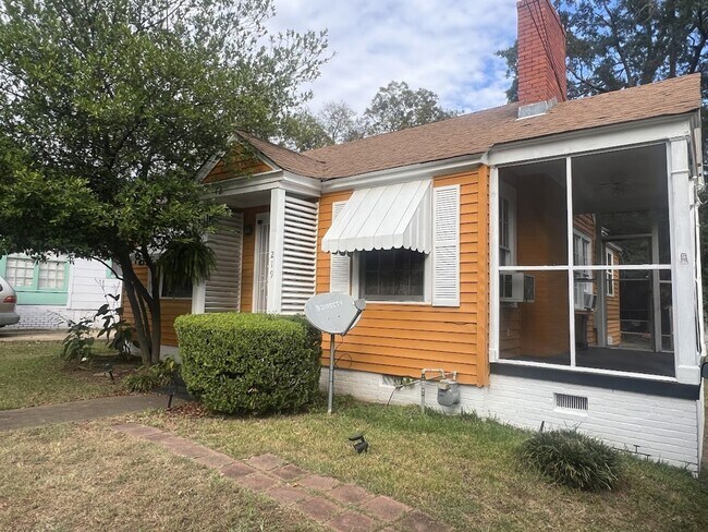 Building Photo - Charming 2 Bed/1 Bath Home in Montgomery, AL - Available 12/15 - $1125