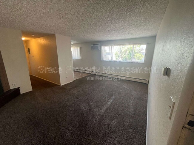 Building Photo - 7091 Hooker St