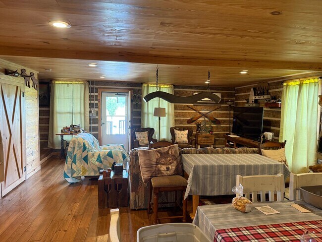 Foto del edificio - 4587 Hwy 171