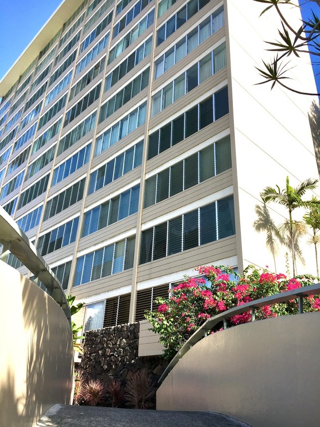 Foto principal - **VIEW FULL AD FOR DETAILS** $500 1ST MONT...