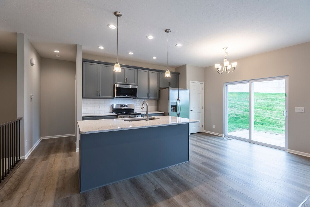 Primary Photo - Luxurious New Home for Rent: Modern Amenit...