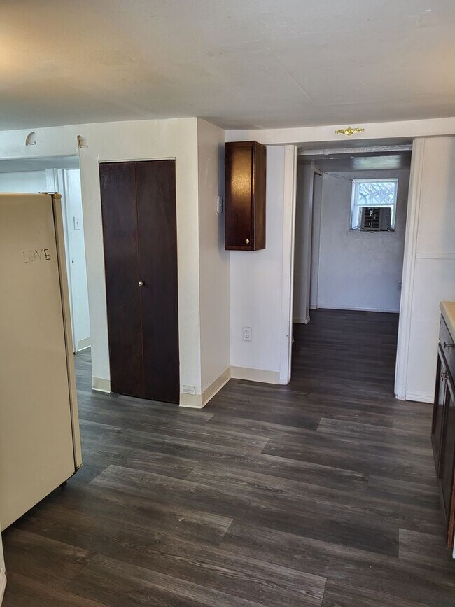 Foto del edificio - 305-305 W 11th St