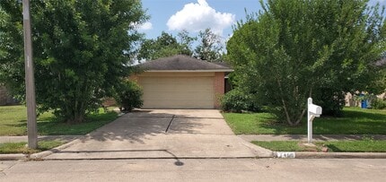 Building Photo - 7406 La Pl Dr