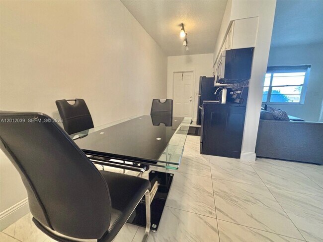 Foto del edificio - 2200 S Ocean Dr