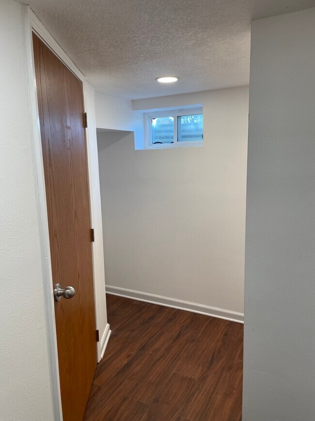 Foto del edificio - 1217 Scott Ave