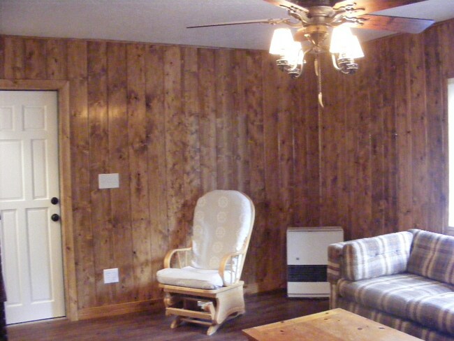 Building Photo - 26485 Crystal Rd