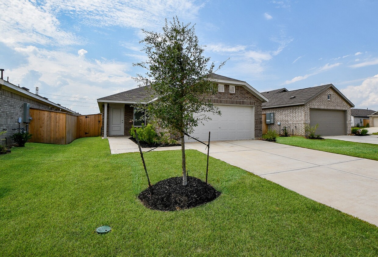 Primary Photo - 6855 Lantana Leaf Ln