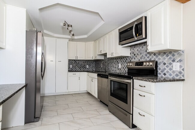 Foto del edificio - Charming 3-Bedroom Home