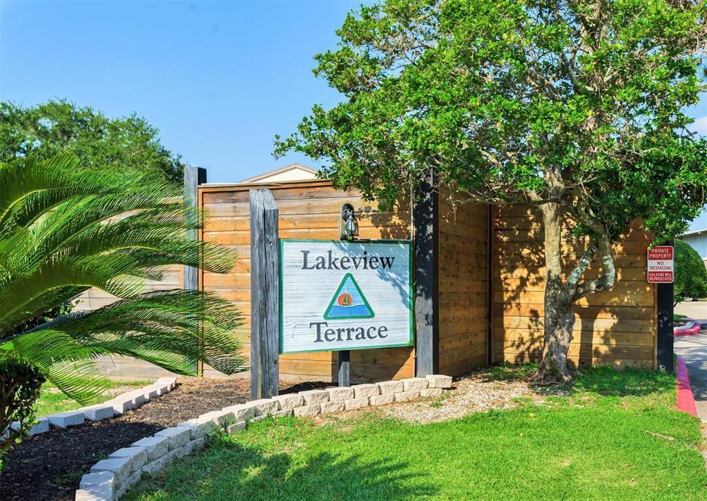 104 Lakeview Ter, Montgomery, TX 77356 Condo for Rent in Montgomery