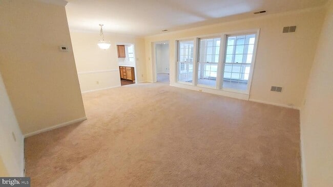 Building Photo - 10712 Kings Riding Way