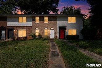 Building Photo - 876 College Ave