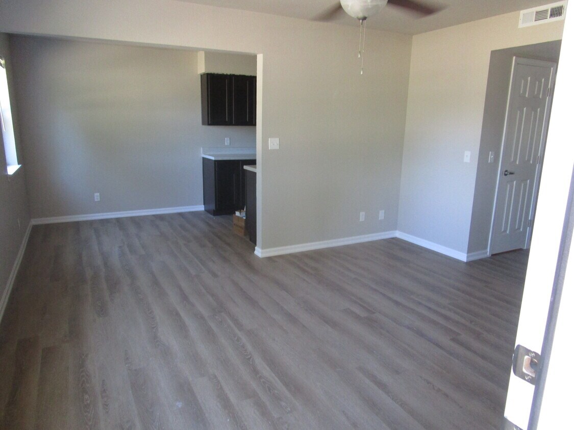 204 Quail Creek Dr Unit 31, Cushing, OK 74023 Apartments in Cushing