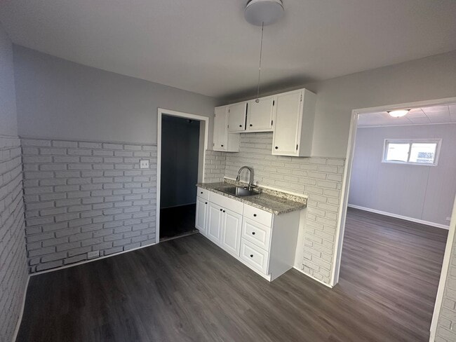 Building Photo - 3bd Single Garfield Section 8