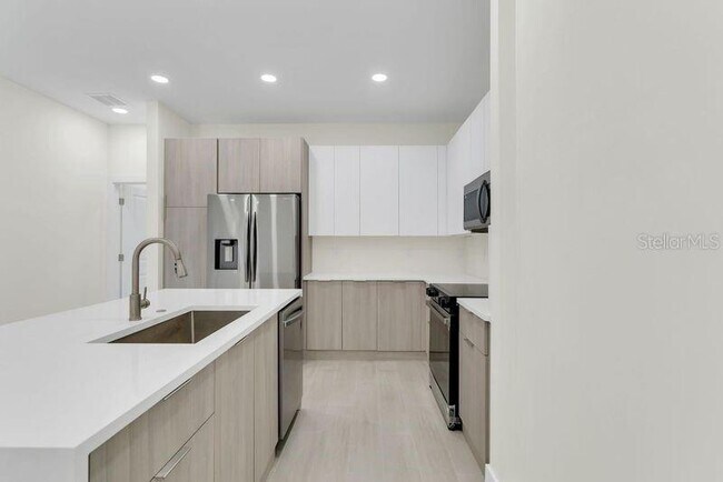 Foto del edificio - 1827 Embers Pkwy W