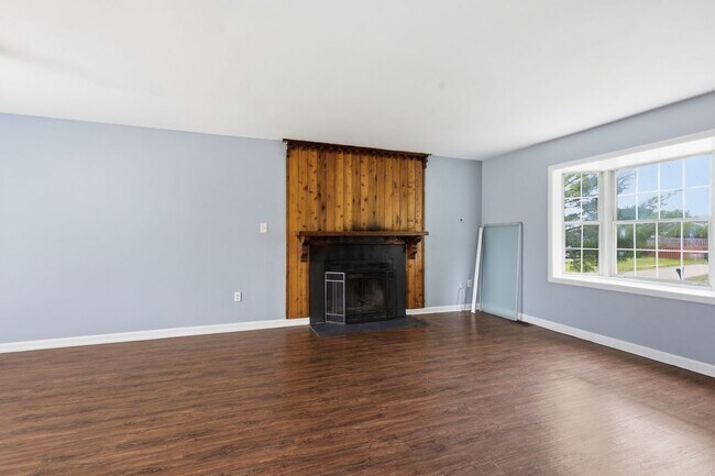 Foto del edificio - 11259 Edgewood Dr