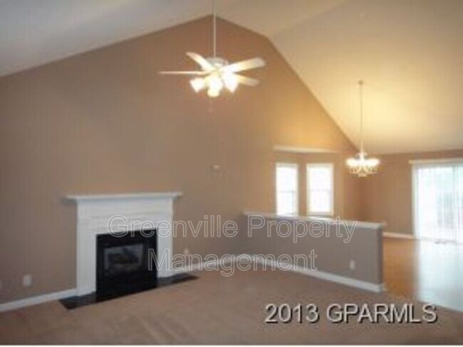 Building Photo - 510 Dare Ct