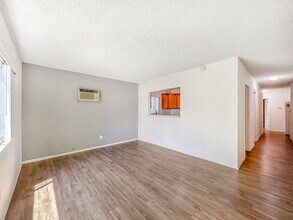 Building Photo - 449 Melody Ln