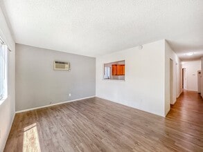 Building Photo - 449 Melody Ln